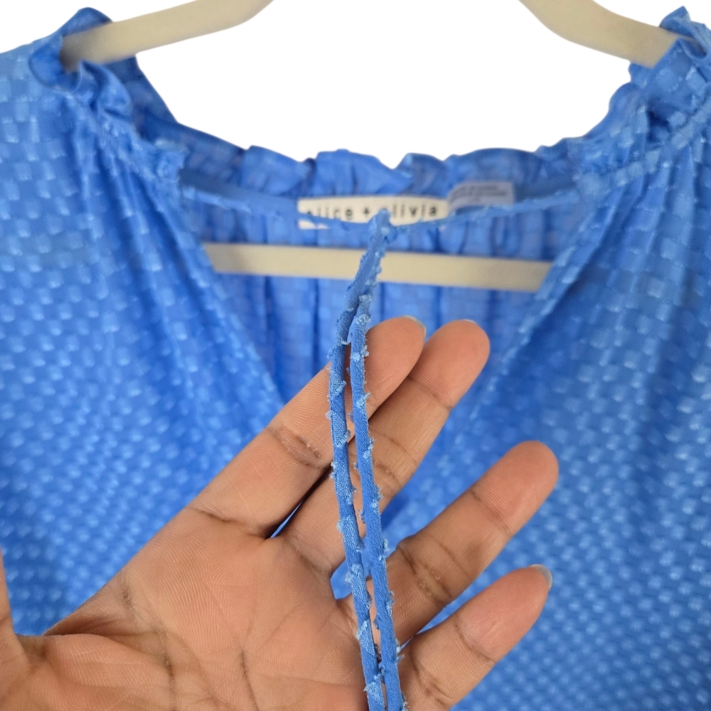 Alice + Olivia  Blue Textured Blouse Ruffle Detail Top - Picture 4 of 13